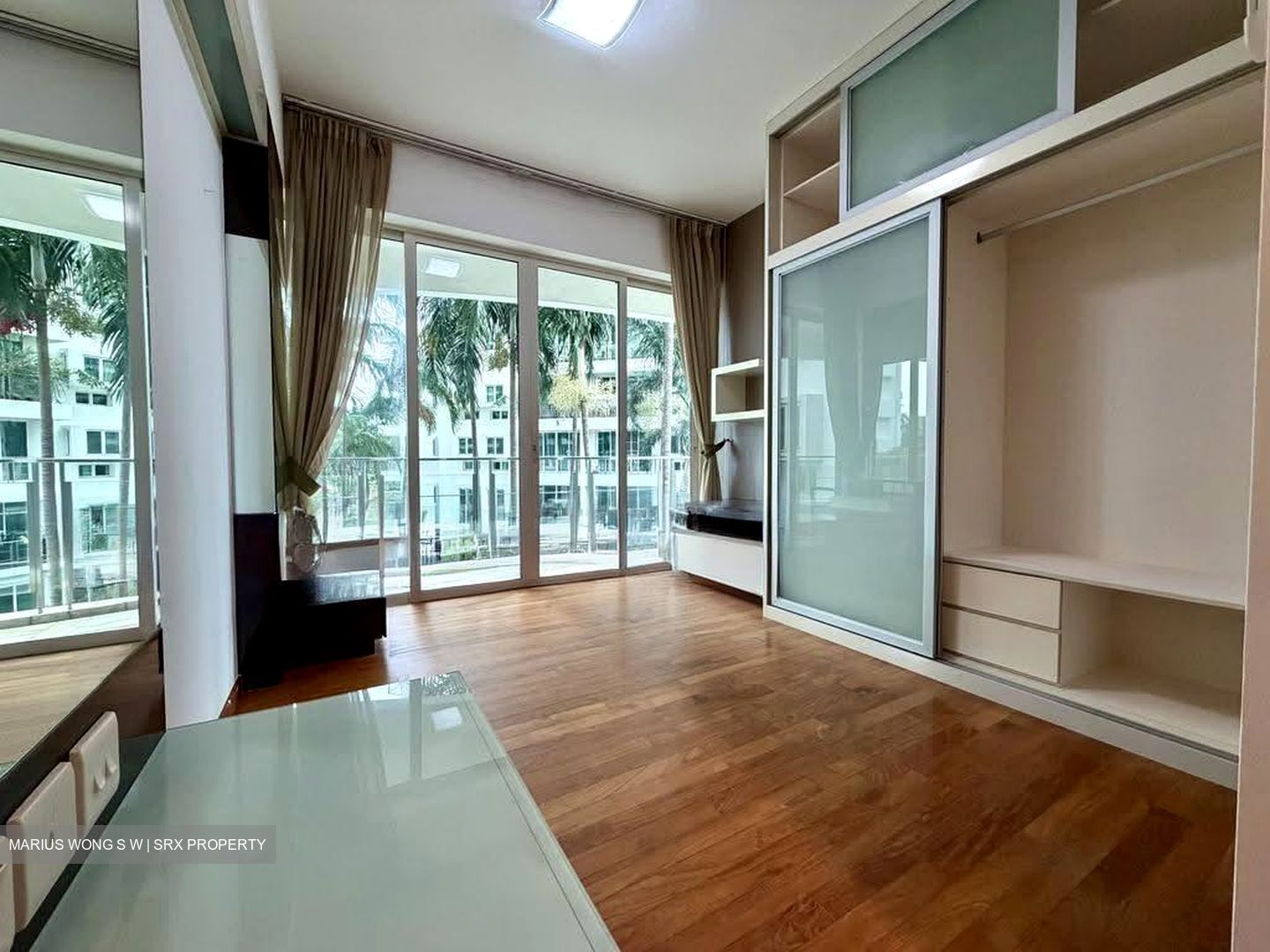 Cote D'Azur (D15), Condominium #637772661
